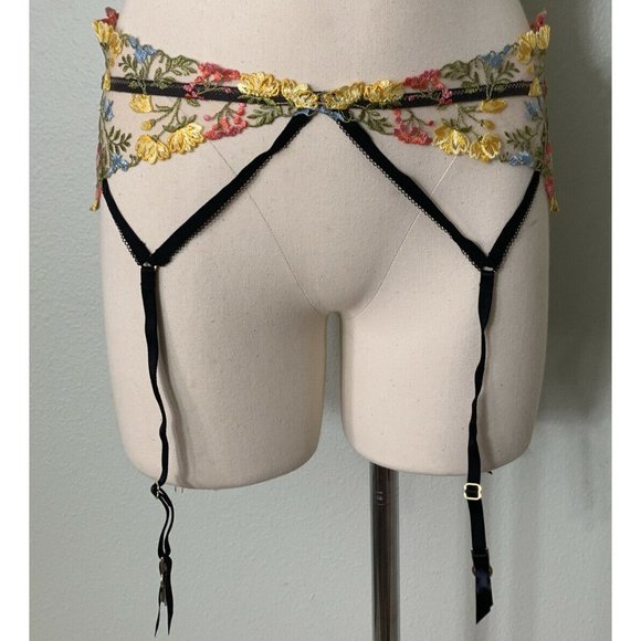 NWT VICTORIA SECRET MULTI EMBROIDERY GARTER Floral Pink Yellow Black XS/S $49 - Picture 2 of 9